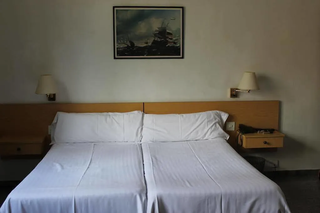 Hotel Climent Barcelona 0*,  Spain